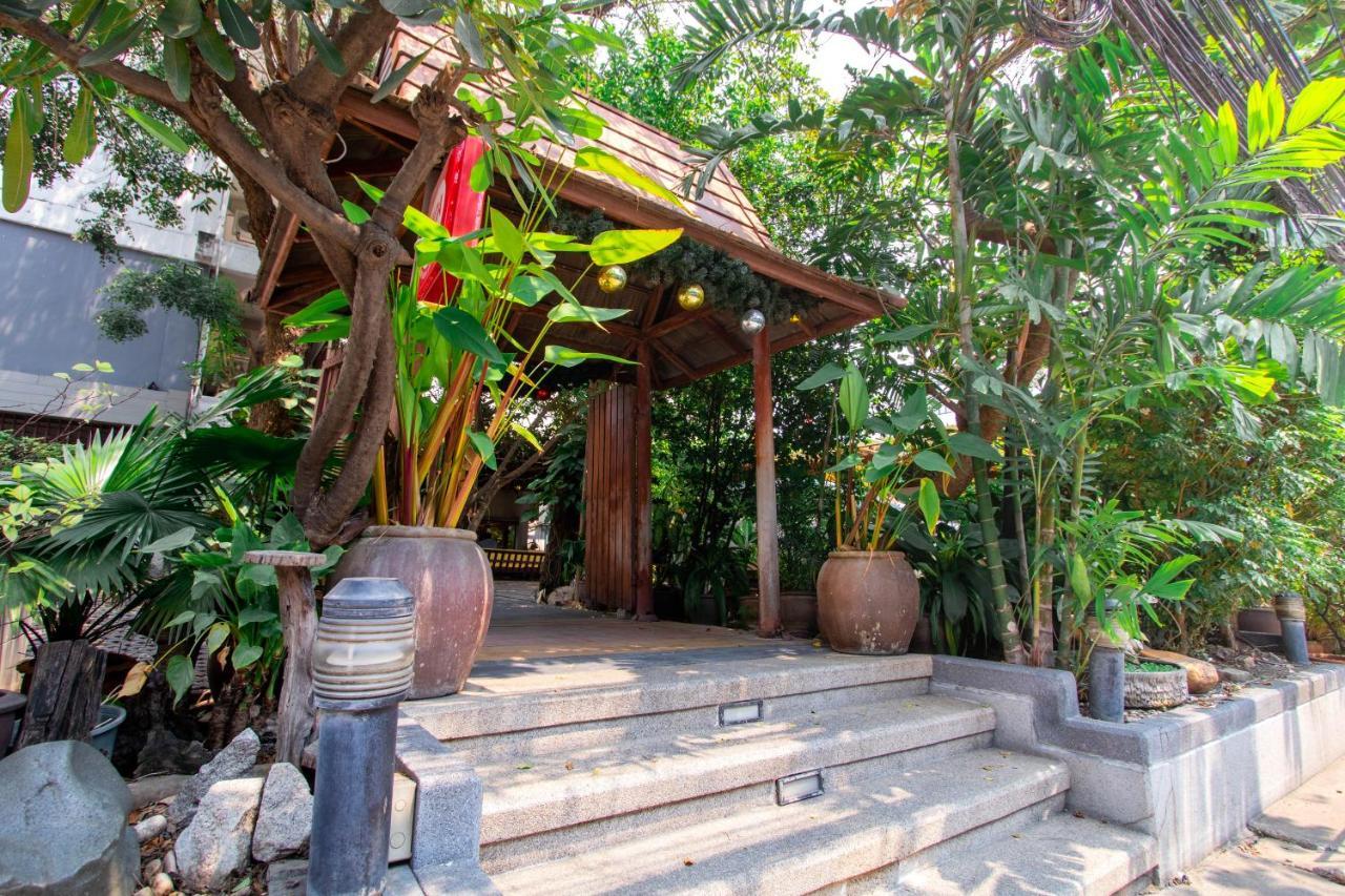 The Residence Rajtaevee Hotel Bangkok Ngoại thất bức ảnh